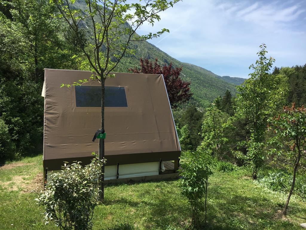 Camping Calme Et Nature Кастеллан Экстерьер фото